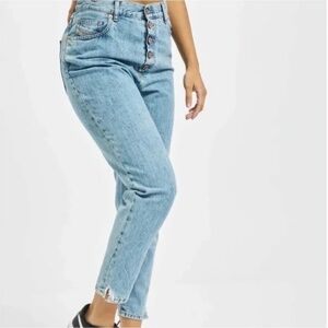 Diesel Light Wash Denim Button Front High Rise Regular Boyfriend Jeans size 27